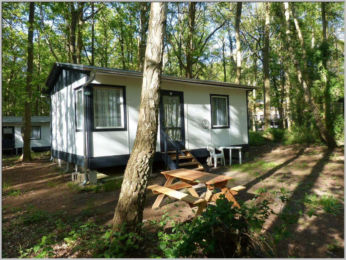 Ddr Bungalow Direkt Am Strand Auf Ruegen 드란스케 외부 사진